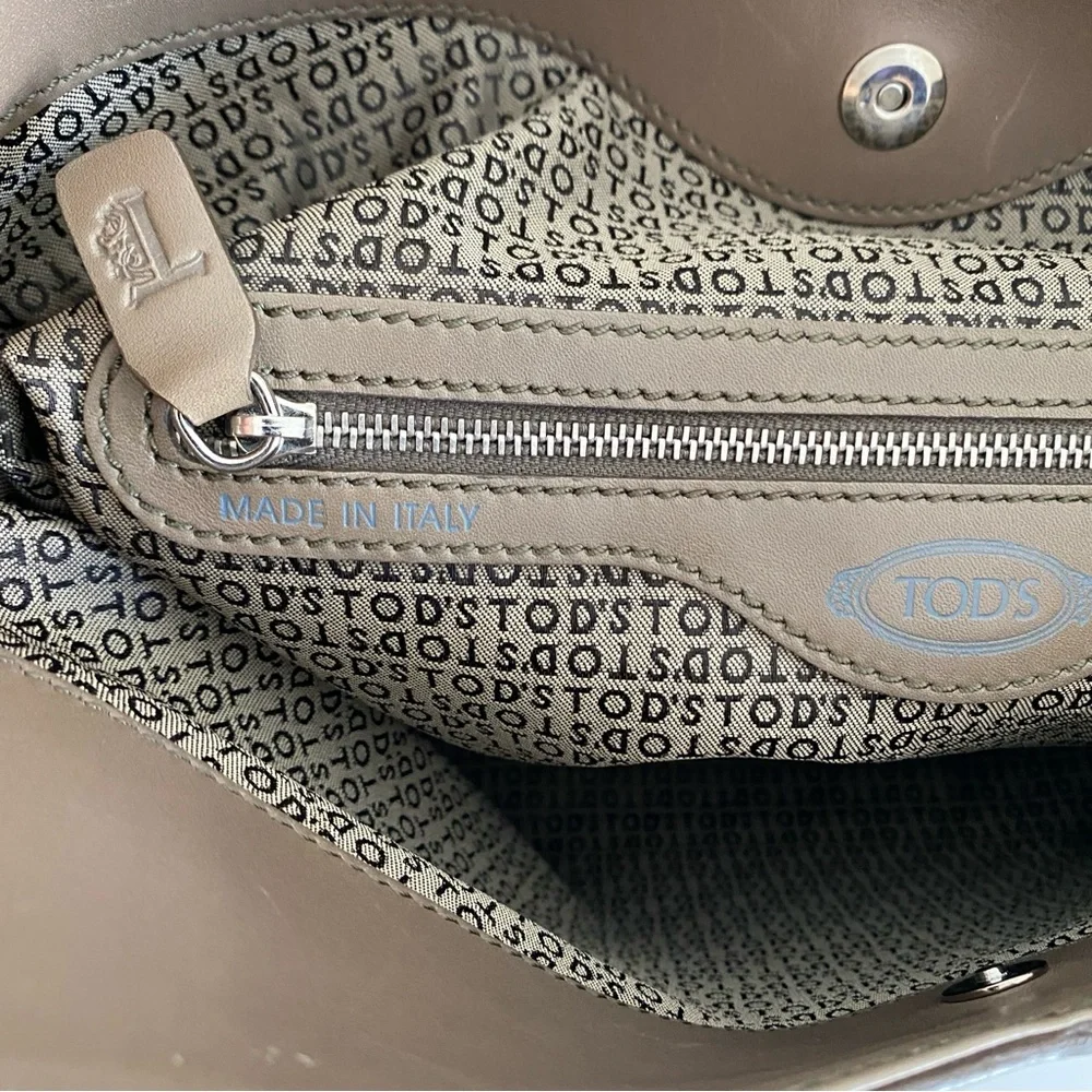 Tod's Di shoulder Bag
